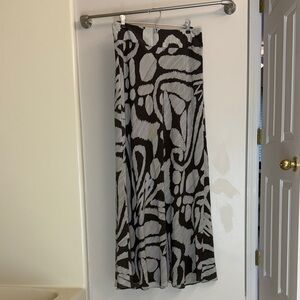 Banana Republic Black and Gray Maxi Skirt